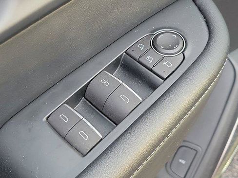 Used 2025 Buick Enclave Avenir w/ Super Cruise Package image 21