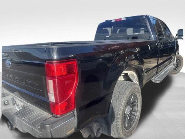 Used 2022 Ford F350 Lariat w/ Camper Package AWD/4WD image 6