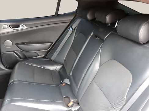 Used 2019 Kia Stinger GTS image 17