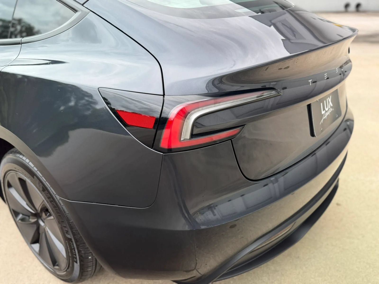 Used 2025 Tesla Model 3 Long Range RWD image 12