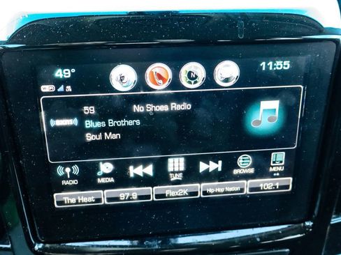 Used 2019 Chevrolet Traverse LT image 23