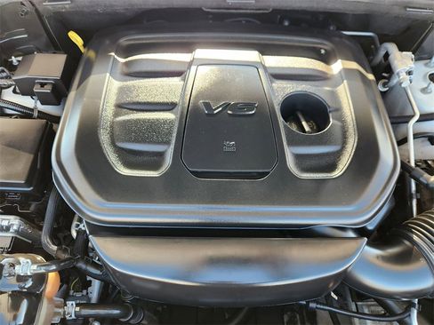 Used 2019 Jeep Grand Cherokee Limited w/ Luxury Group II image 31