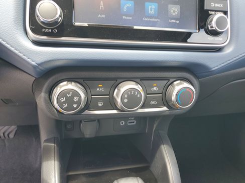 New 2025 Nissan Versa SV w/ Trunk Package image 24