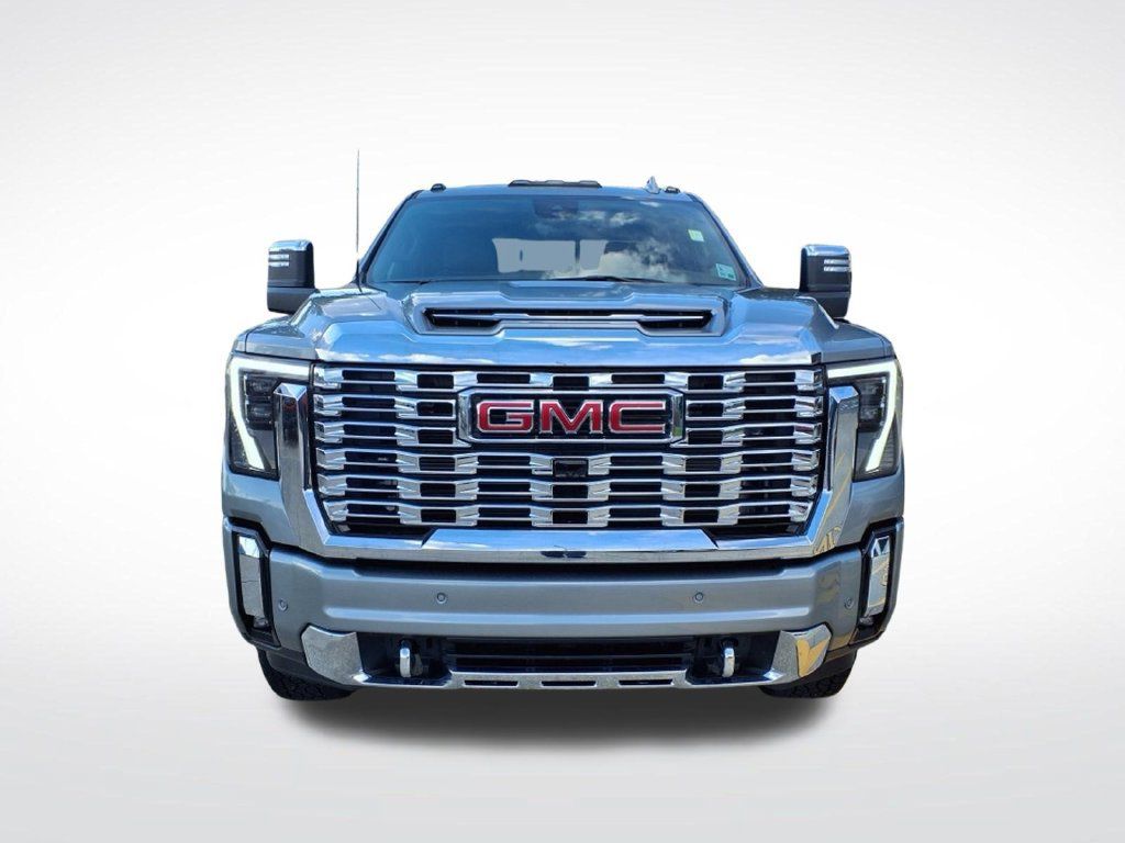 Used 2026 GMC Sierra 2500 Denali w/ Denali Reserve Package AWD/4WD image 2