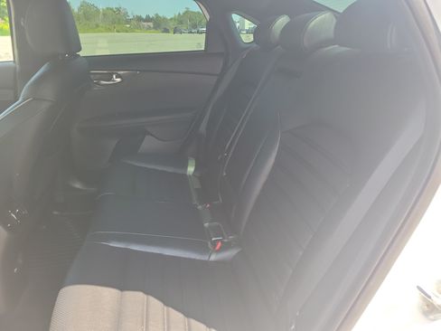 Used 2023 Kia Forte GT-Line w/ GT-Line Premium Package FWD image 16