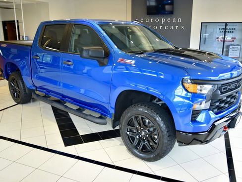 Used 2022 Chevrolet Silverado 1500 Custom Trail Boss AWD/4WD image 8