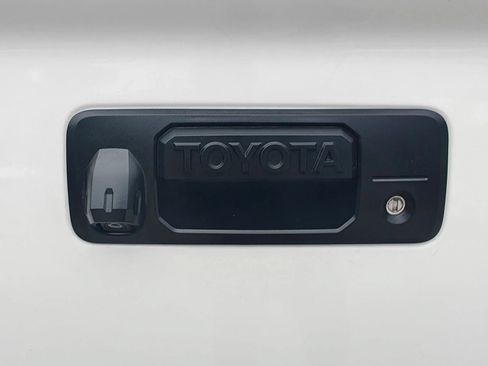 Used 2016 Toyota Tundra SR w/ Tow Package RWD image 41