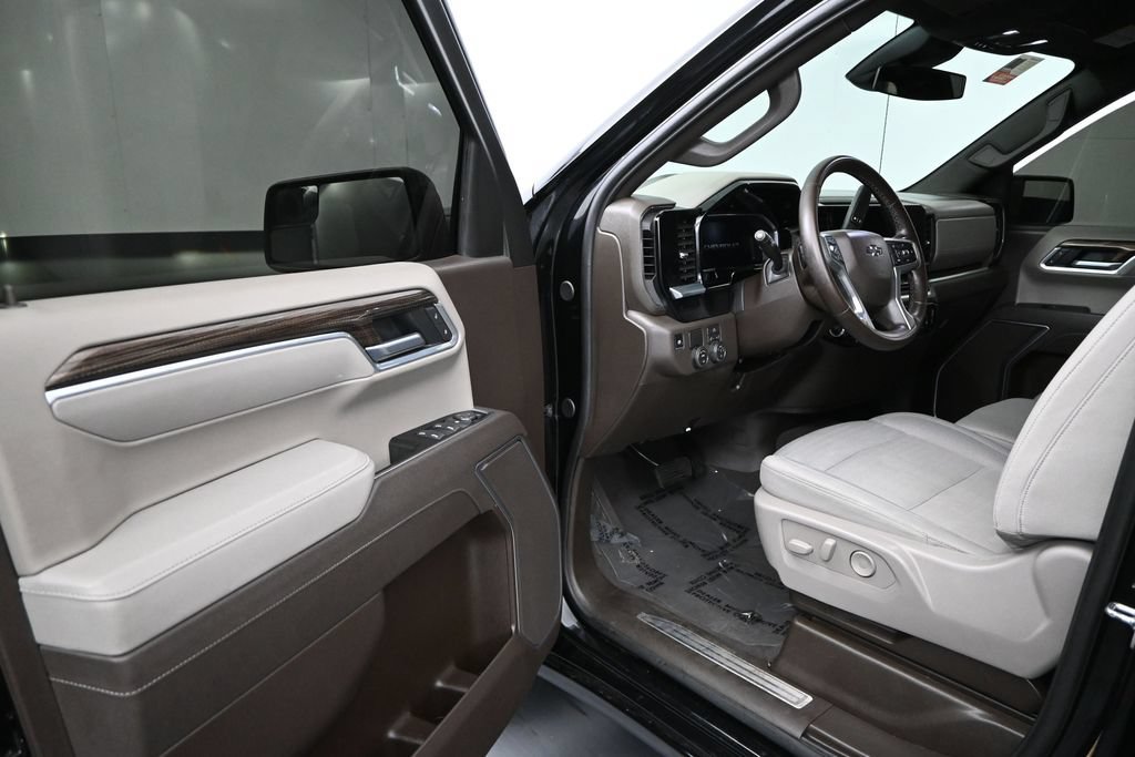 Used 2026 Chevrolet Silverado 1500 RST RWD image 5