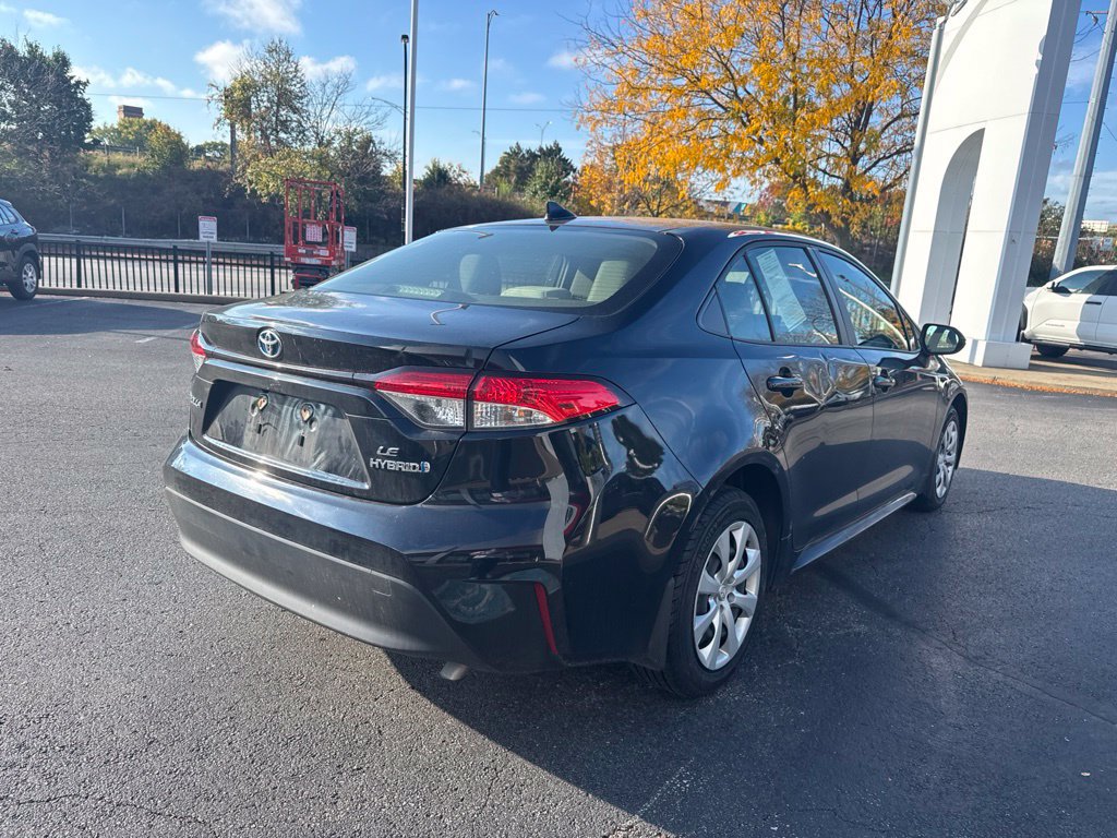Certified 2024 Toyota Corolla LE FWD image 5