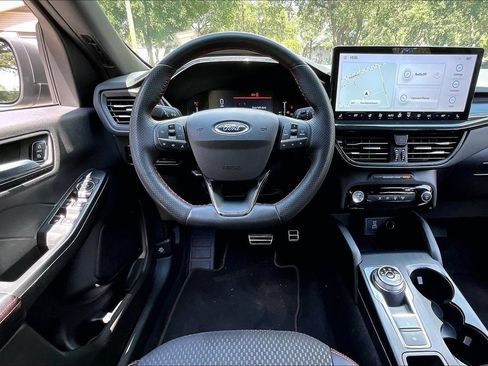Used 2023 Ford Escape ST-Line w/ Tech Pack #1 AWD/4WD image 8