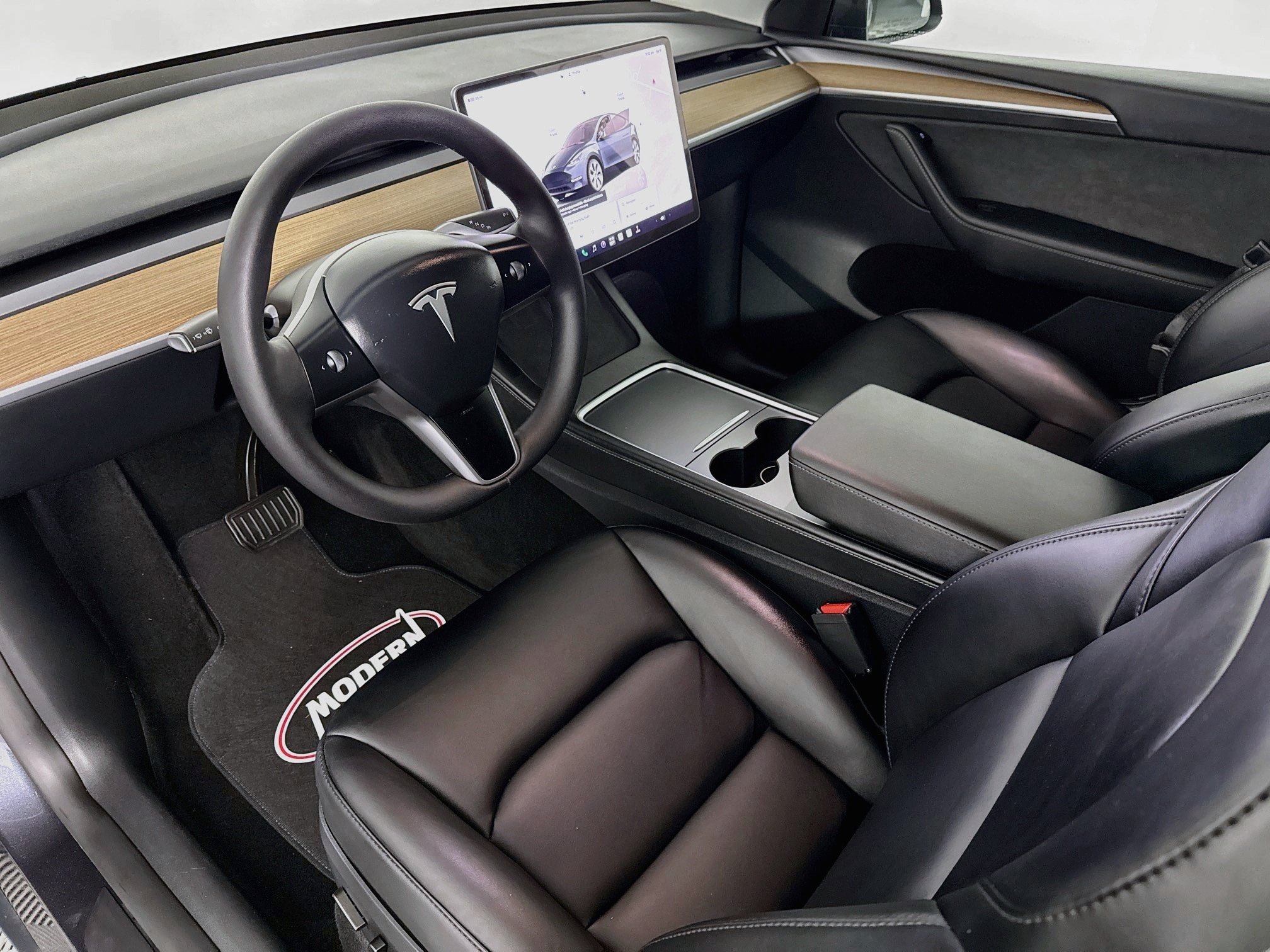 Used 2024 Tesla Model Y Long Range AWD/4WD image 8