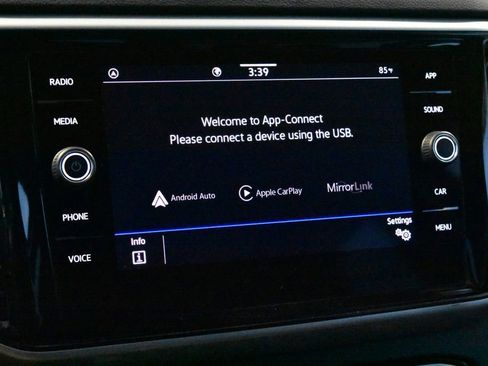 Used 2023 Volkswagen Atlas SE image 12