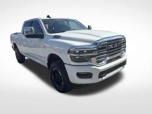 Used 2026 RAM 2500 Laramie AWD/4WD image 32