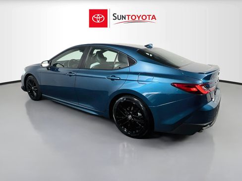 Used 2026 Toyota Camry SE w/ Convenience Package FWD image 6
