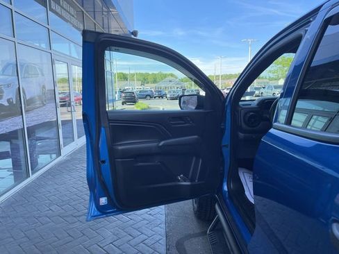 Certified 2023 Chevrolet Colorado Trail Boss w/ Advanced Trailering Package AWD/4WD image 21