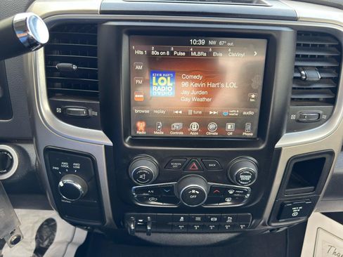 Used 2017 RAM 2500 SLT w/ Popular Equipment Group AWD/4WD image 17