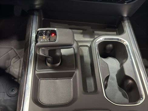 New 2026 Chevrolet Silverado 1500 LTZ w/ LTZ Premium Package image 32