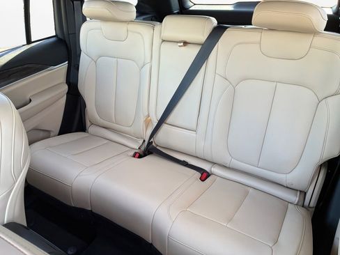 New 2026 Jeep Grand Cherokee Limited RWD image 22