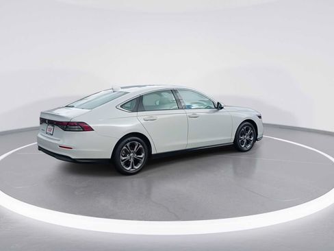 Used 2023 Honda Accord EX image 8