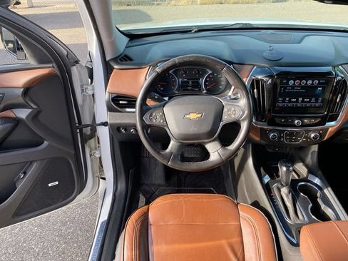 Used 2018 Chevrolet Traverse High Country w/ LPO, Cargo Package AWD/4WD image 26