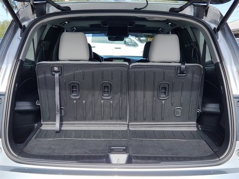 Used 2019 Honda Pilot Touring image 9