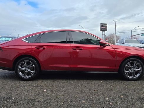 Used 2024 Honda Accord EX image 2