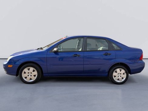 Used 2006 Ford Focus ZX4 Sedan image 6