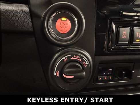 Used 2024 Nissan Titan PRO-4X w/ Pro-4x Utility Package image 10