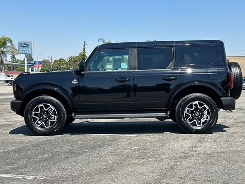 Certified 2025 Ford Bronco Outer Banks AWD/4WD image 6
