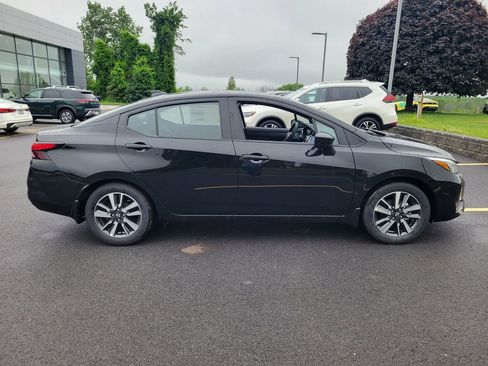 New 2025 Nissan Versa SV image 2