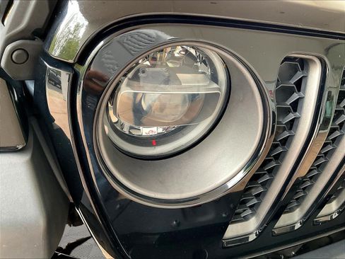 Used 2020 Jeep Gladiator Rubicon AWD/4WD image 31