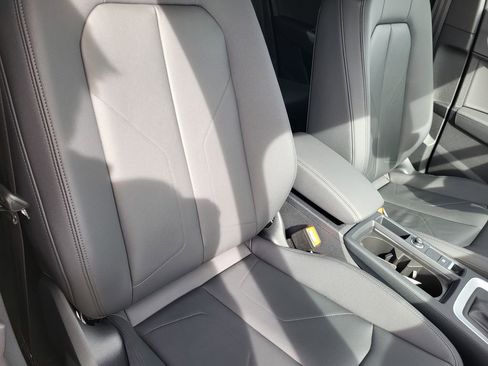 Used 2025 Audi Q3 2.0T Premium Plus w/ Premium Plus Package image 14