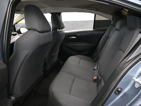 Used 2021 Toyota Corolla LE image 30