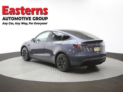 Used 2023 Tesla Model Y Long Range AWD/4WD image 57