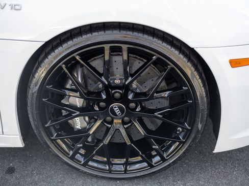 Used 2018 Audi R8 V10 plus image 22