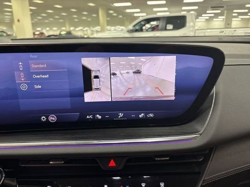 Used 2024 Buick Envision Preferred image 23