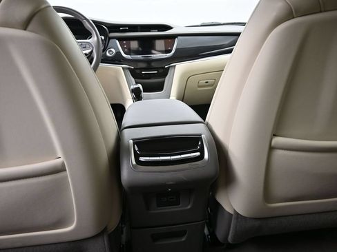 Certified 2024 Cadillac XT6 Premium Luxury w/ Technology Package AWD/4WD image 18