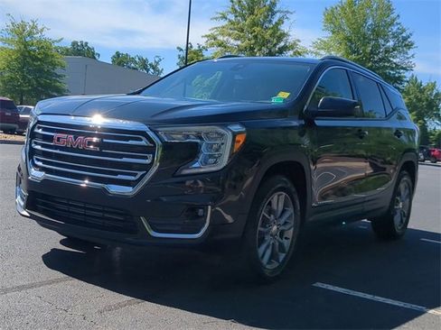 Used 2023 GMC Terrain SLT image 7