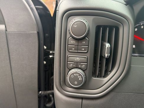 New 2026 Chevrolet Silverado 1500 Custom Trail Boss w/ Midnight Edition image 19