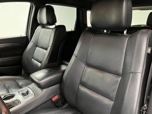 Used 2018 Jeep Grand Cherokee Limited AWD/4WD image 22