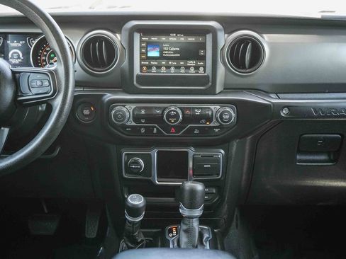 Used 2023 Jeep Wrangler Unlimited Sport AWD/4WD image 17