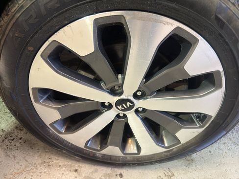 Used 2021 Kia Telluride S AWD/4WD image 34