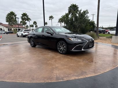 New 2025 Lexus ES 350 w/ Premium Package
