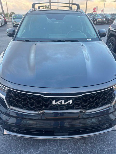 Used 2023 Kia Sorento EX w/ Panoramic Sunroof Package FWD image 4