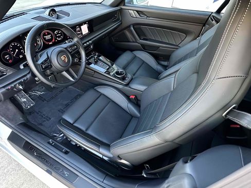 Used 2023 Porsche 911 Carrera GTS w/ Premium Package image 10