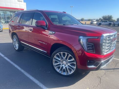 Used 2026 GMC Yukon Denali w/ Denali Reserve Package image 19
