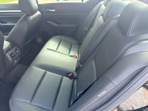 Certified 2025 Nissan Altima 2.5 SL FWD image 3