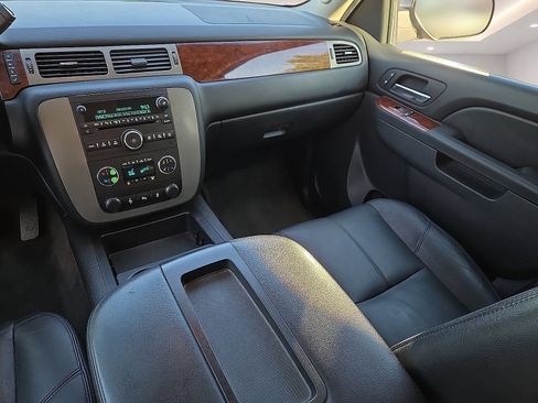 Used 2014 GMC Yukon SLT AWD/4WD image 13