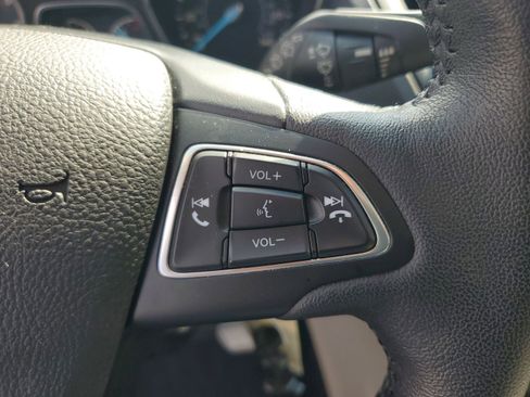 Used 2018 Ford Escape SEL image 19