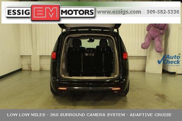 Used 2020 Chrysler Pacifica Touring-L Plus w/ Tire & Wheel Group FWD image 40